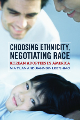 Cover image of the book Choosing Ethnicity, Negotiating Race