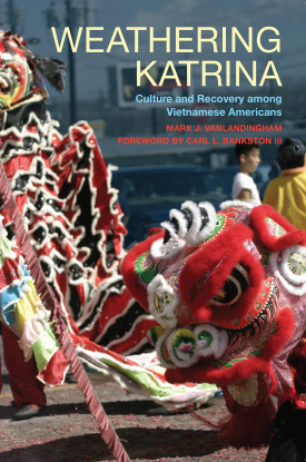 Cover image of the book Weathering Katrina