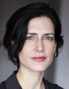 Picture of Andrea Elliott